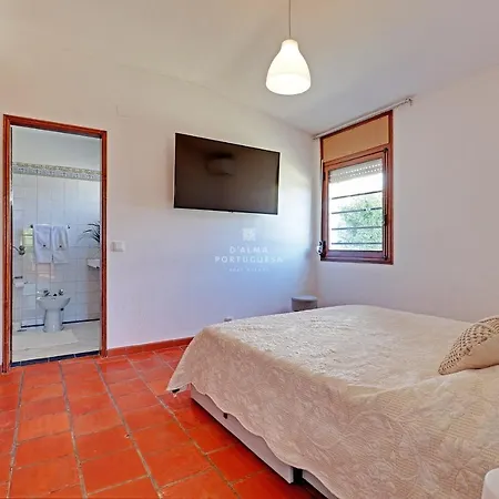 Villa Oura *